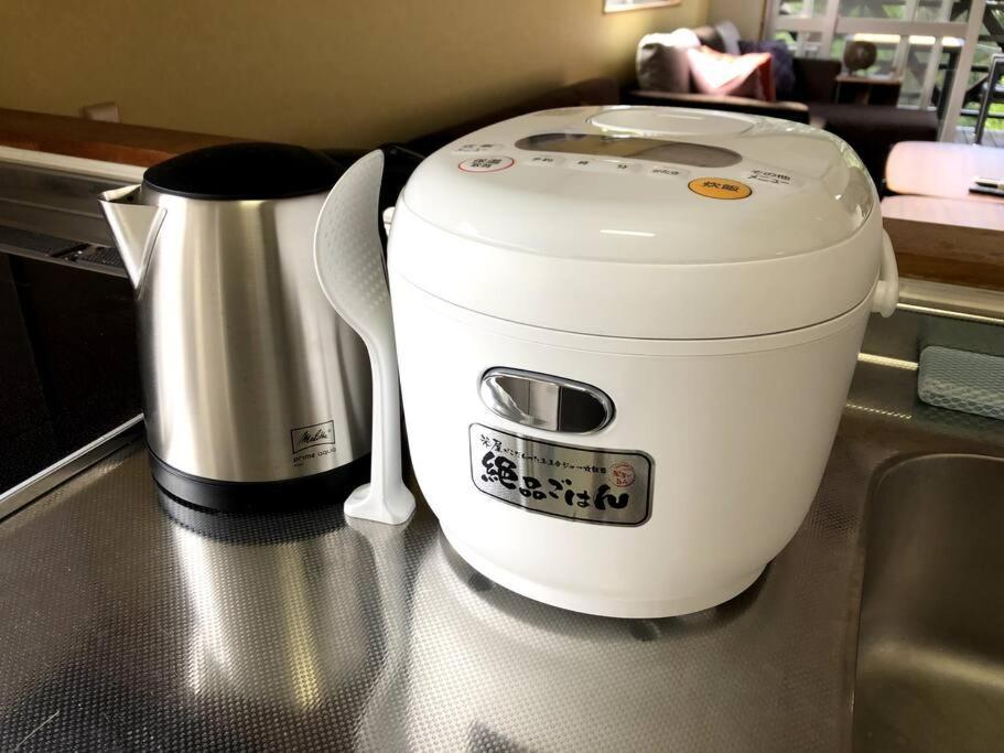 恩納村名嘉真フォレストヴィラ12時チェックアウト可ダブルベッド2台と2段ベッドとユニットバス2室 Екстер'єр фото